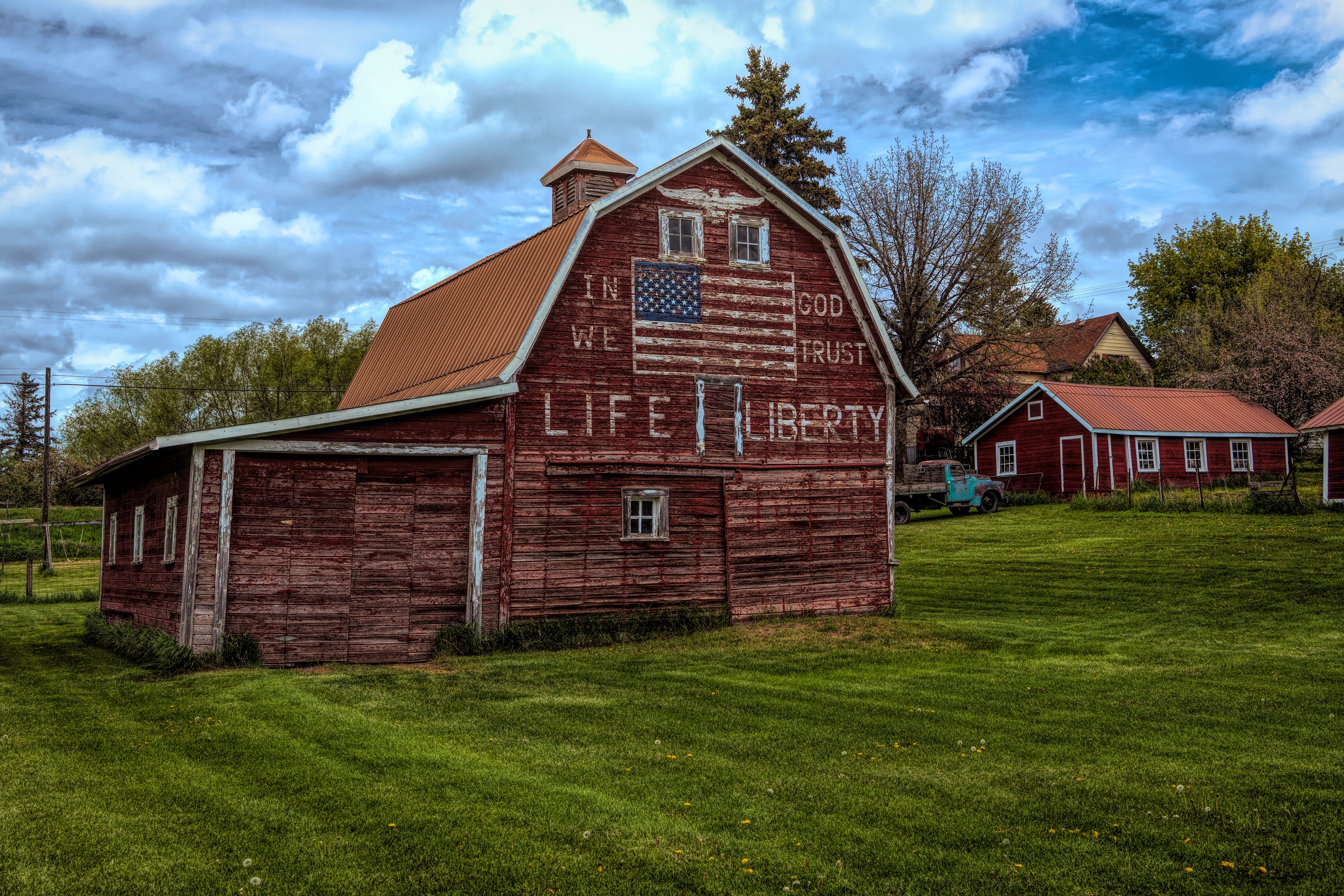 Liberty & God American Barn - Special